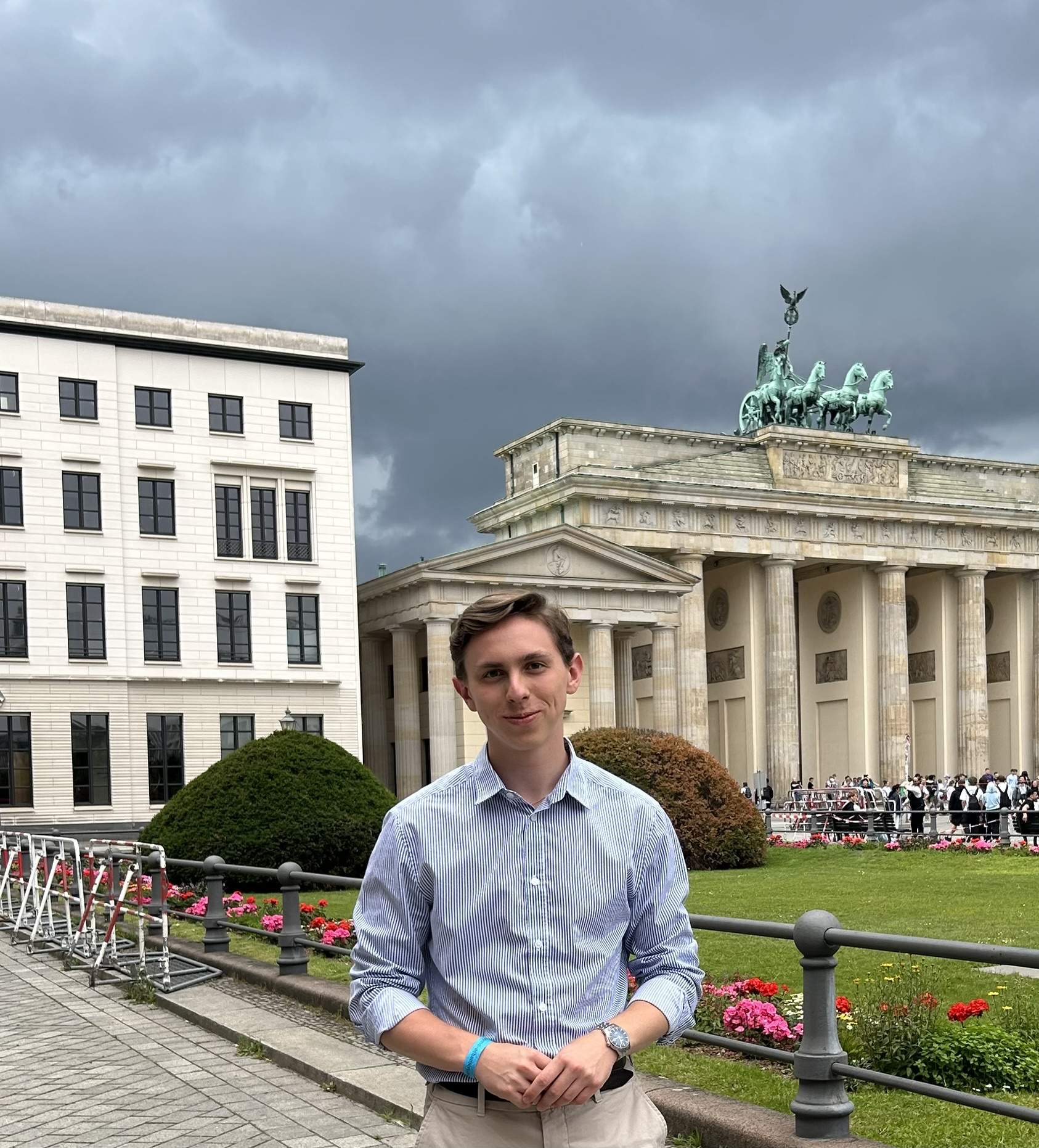 Liebe Freundinnen und Freunde,